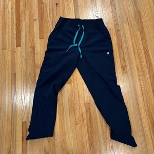 Navy Figs Technical Collection FREEx Lined High Waisted Scrub Pants, Size M
